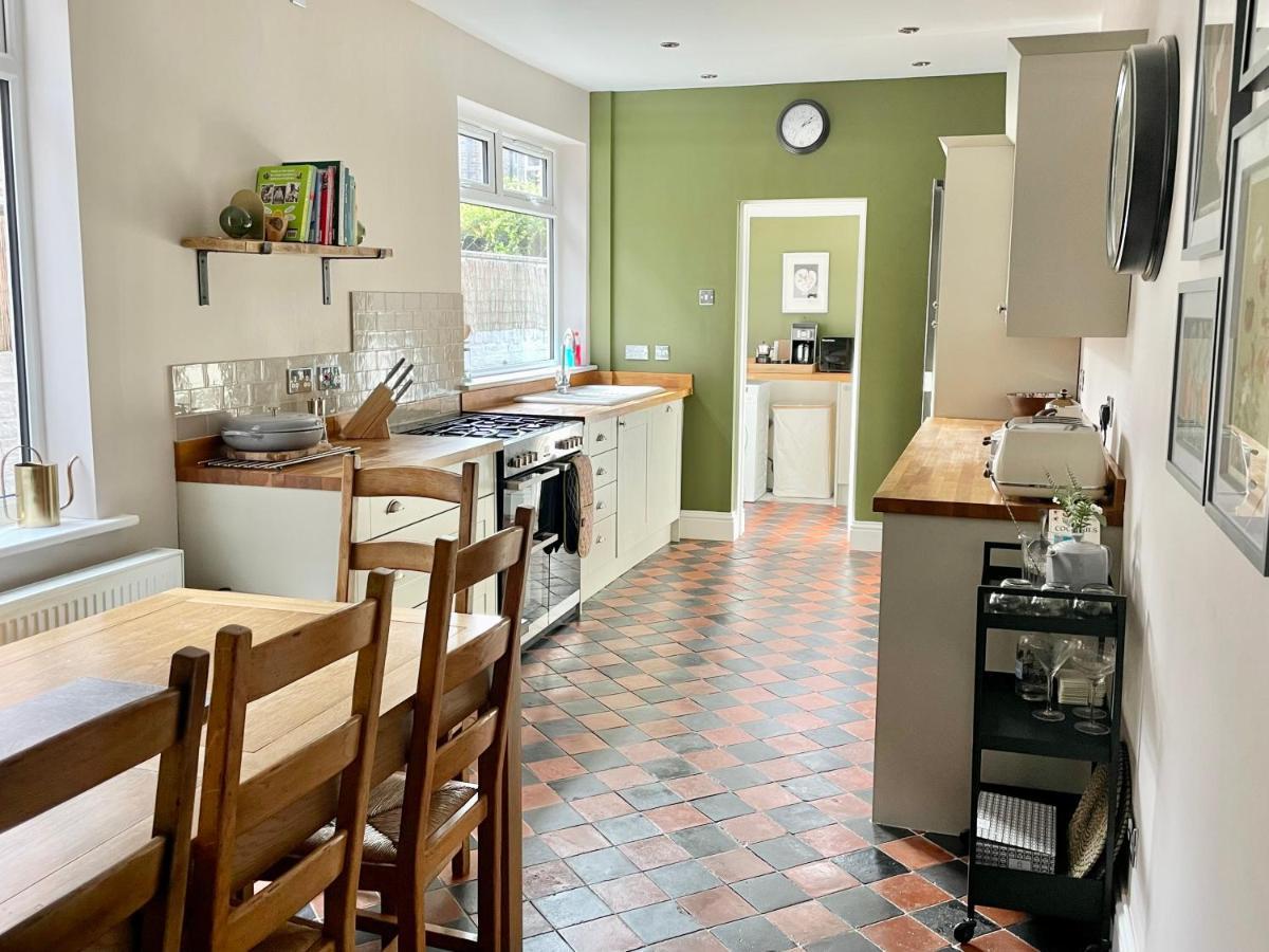 Vila Woodvale York Exteriér fotografie