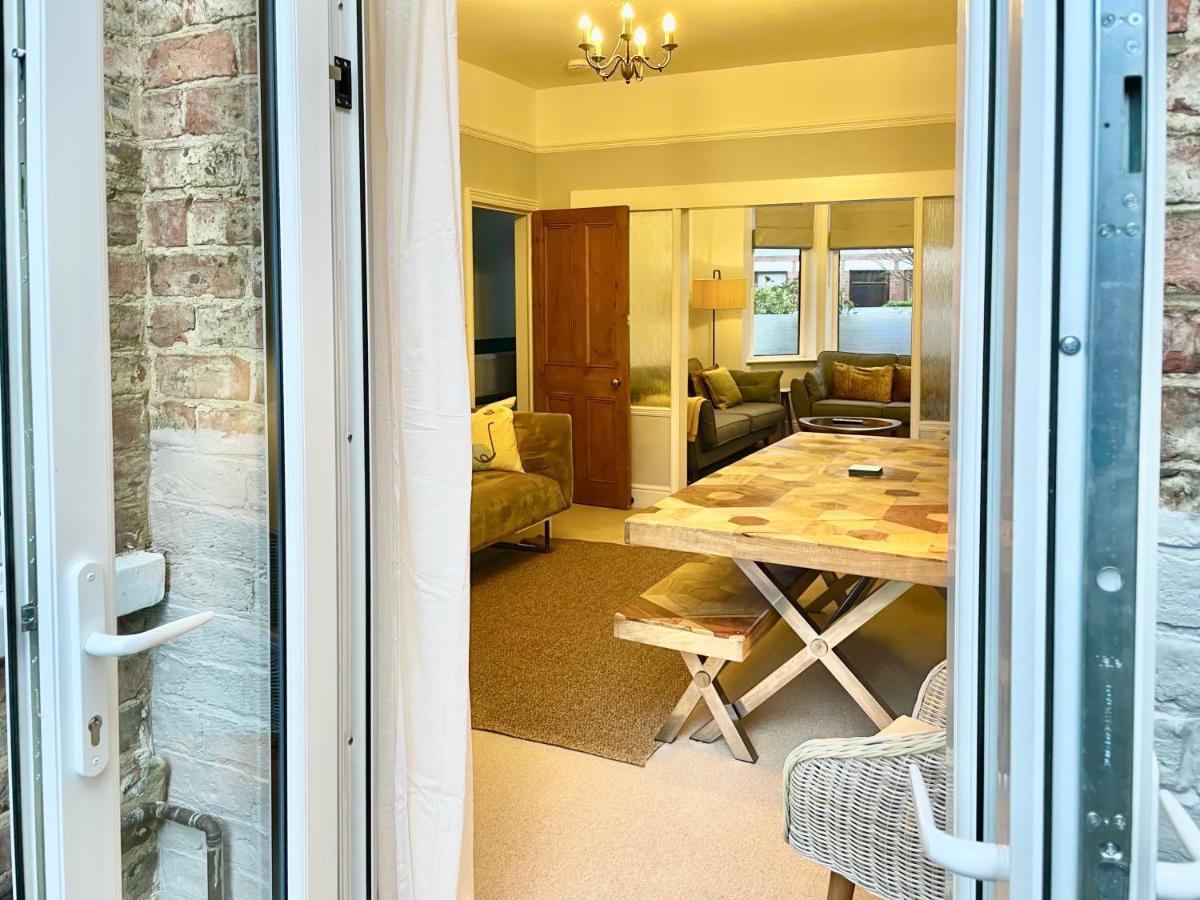 Vila Woodvale York Exteriér fotografie