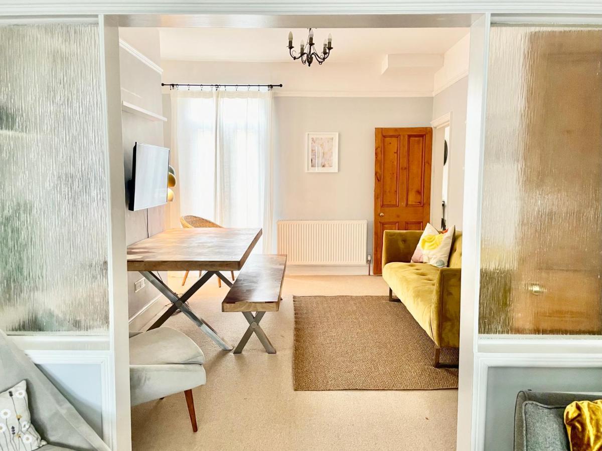 Vila Woodvale York Exteriér fotografie