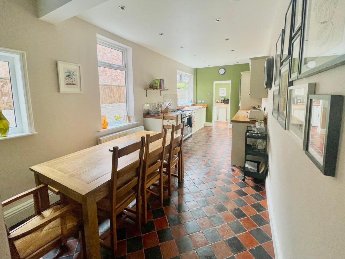 Vila Woodvale York Exteriér fotografie