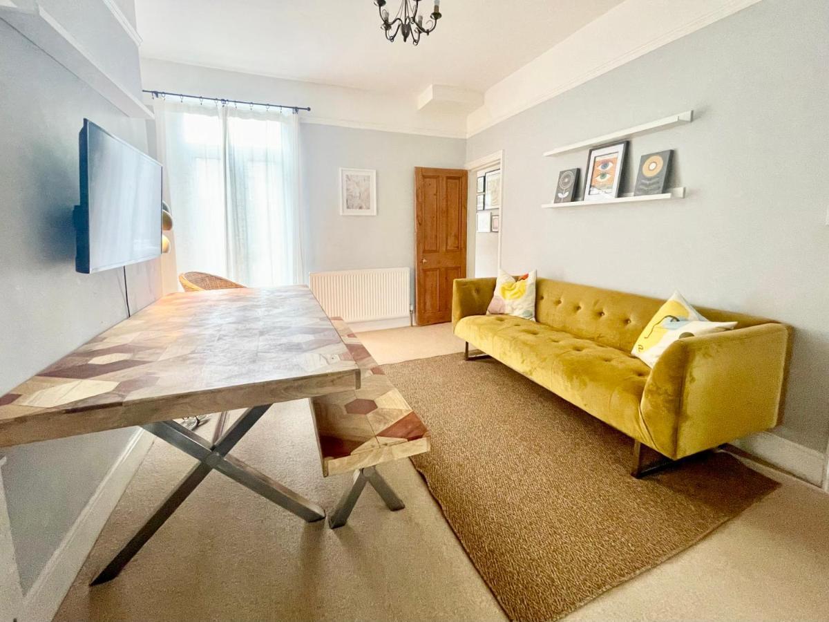 Vila Woodvale York Exteriér fotografie
